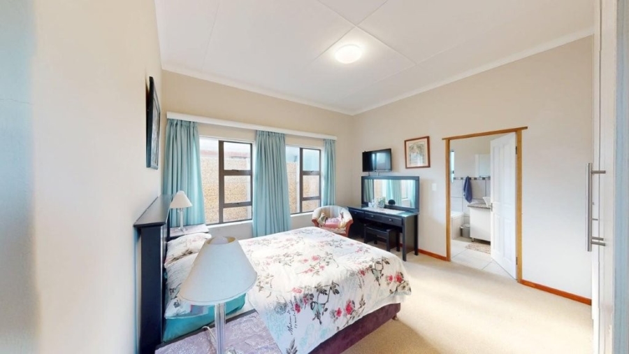 3 Bedroom Property for Sale in Stilbaai Wes Western Cape